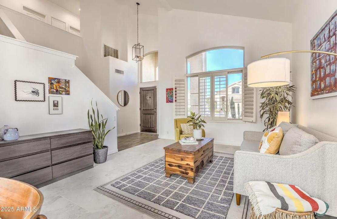 Real Estate Picture 7