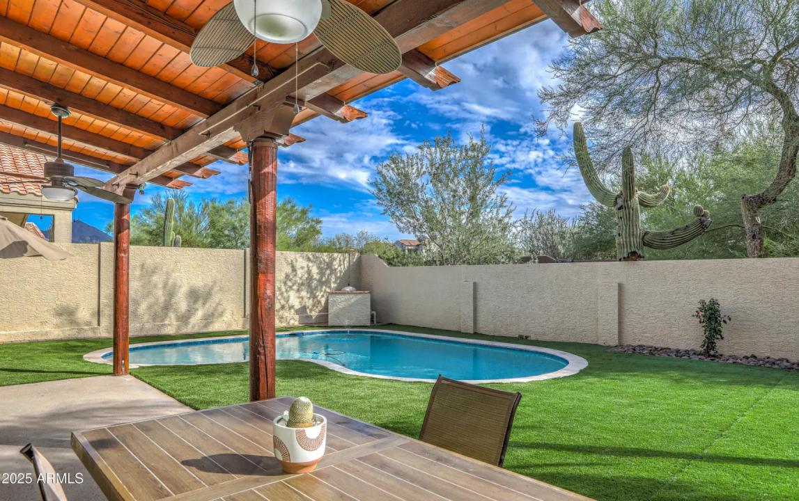 Real Estate Picture 29