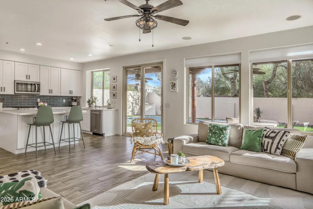 Real Estate Picture 16