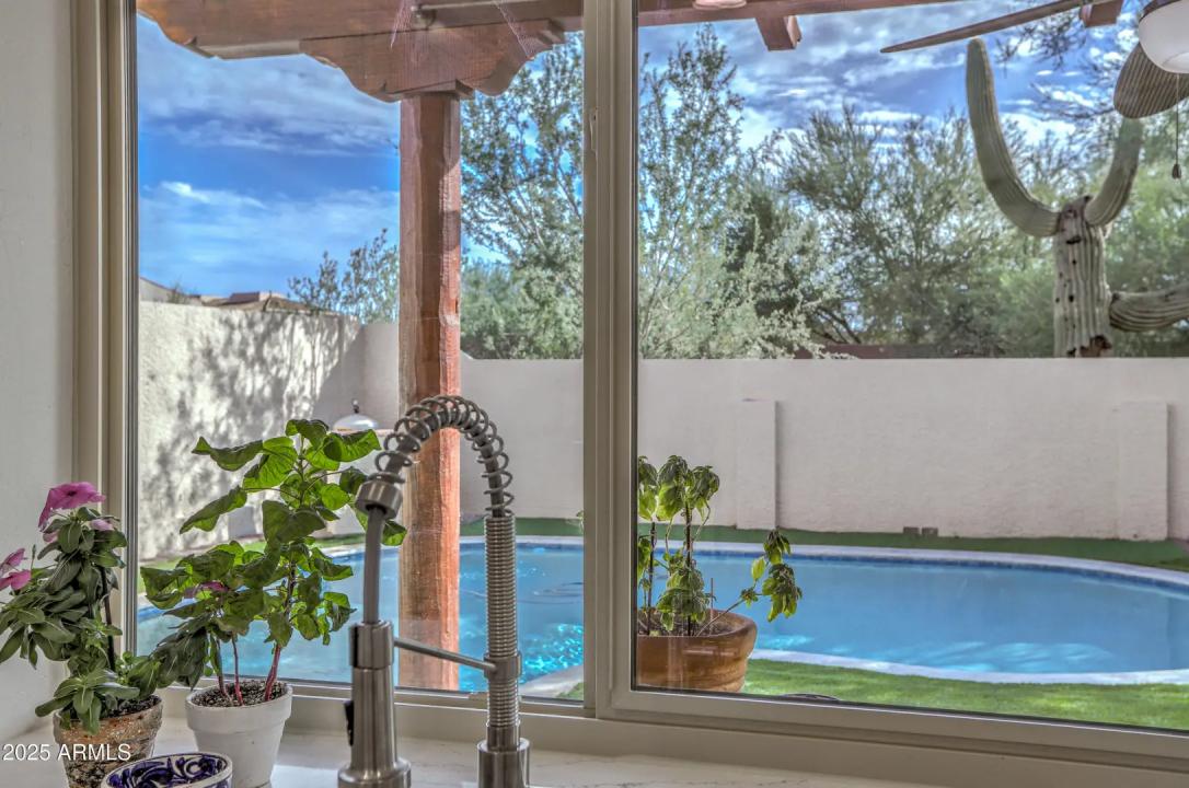 Real Estate Picture 13