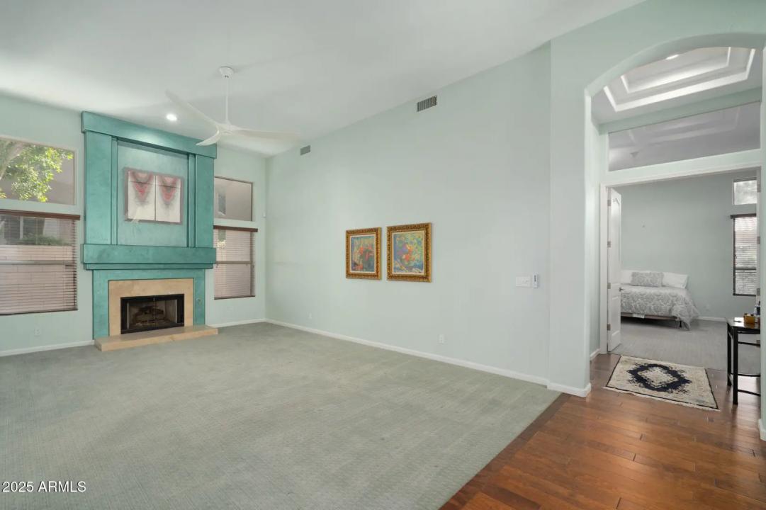 Real Estate Picture 10