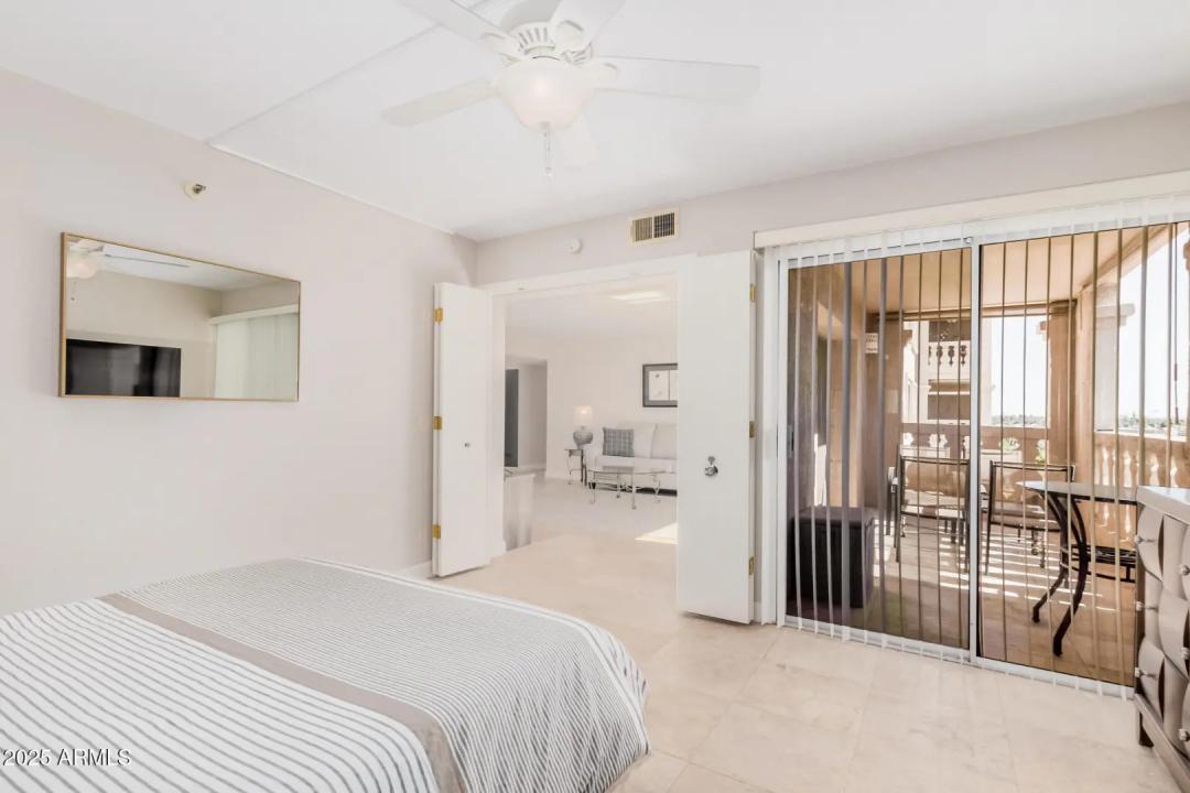 Real Estate Picture 12