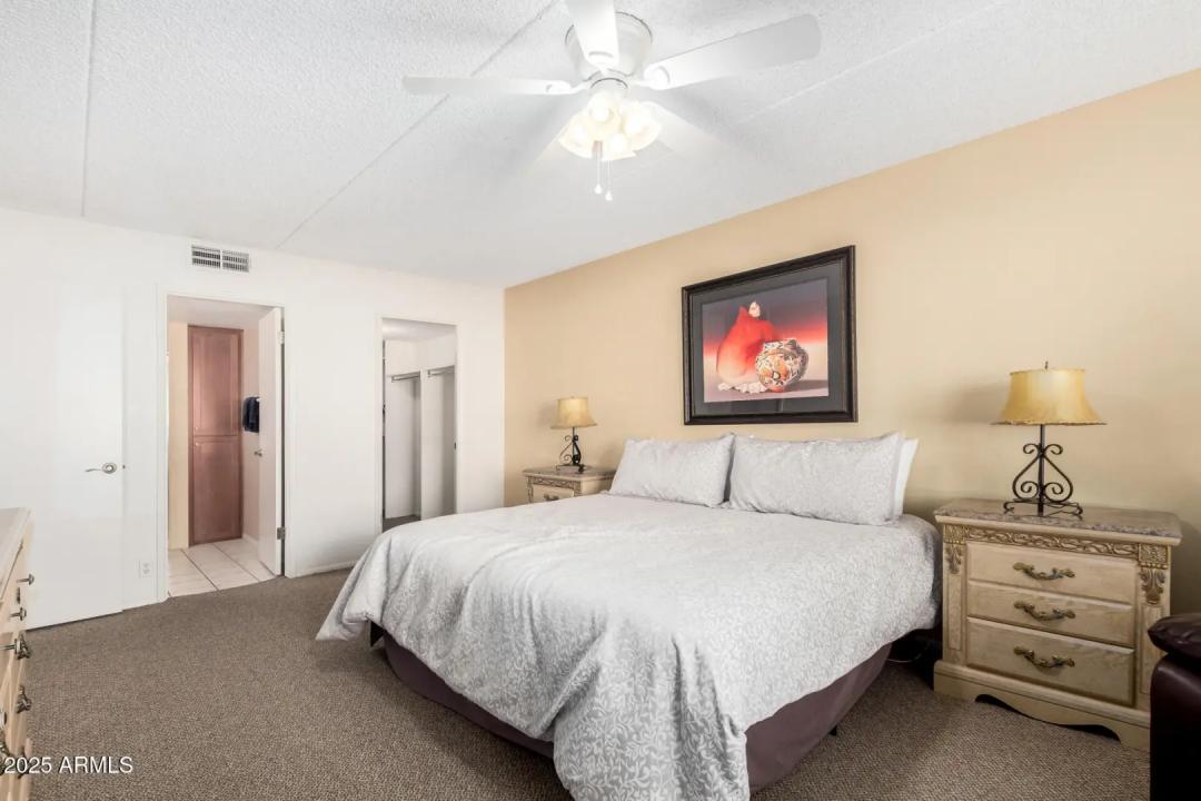 Real Estate Picture 5