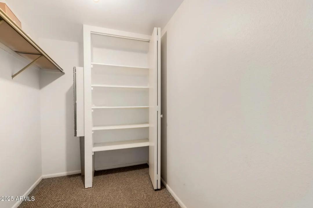 Real Estate Picture 9