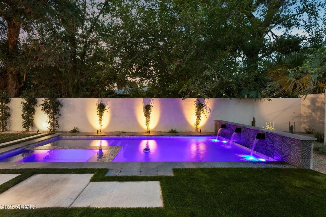 Real Estate Picture 42