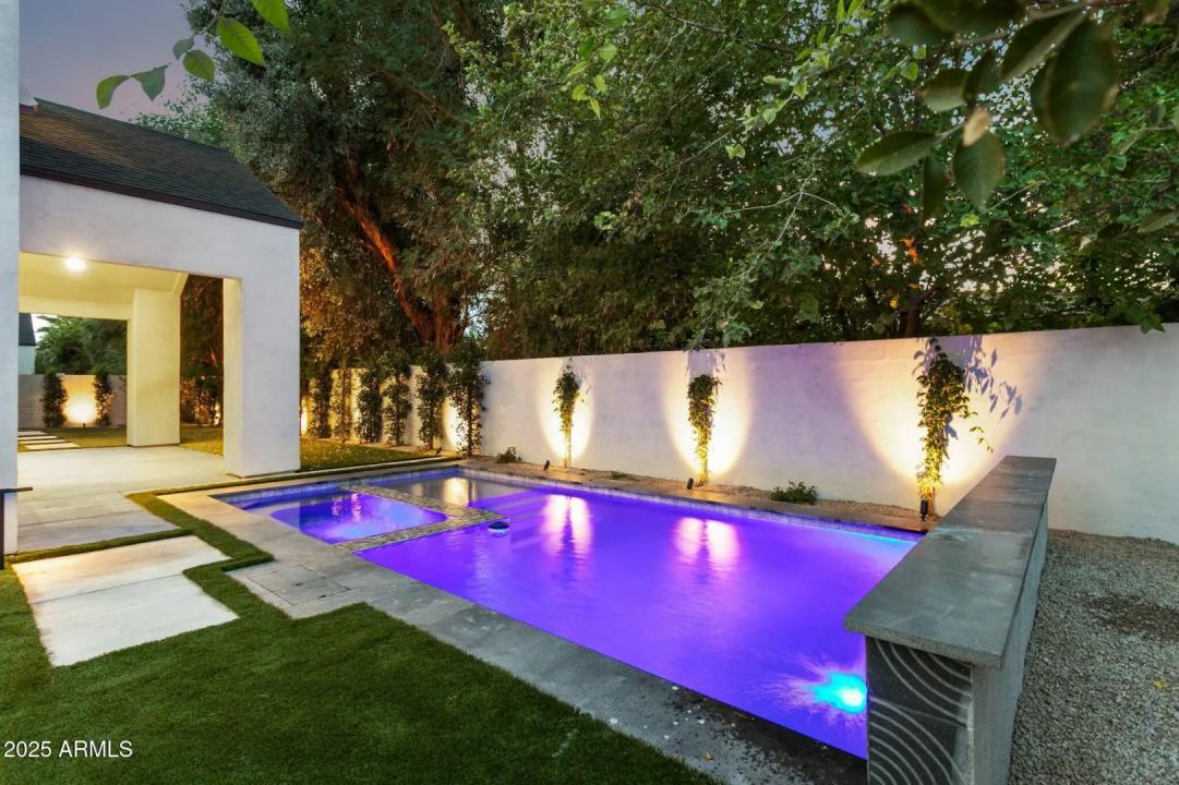 Real Estate Picture 44