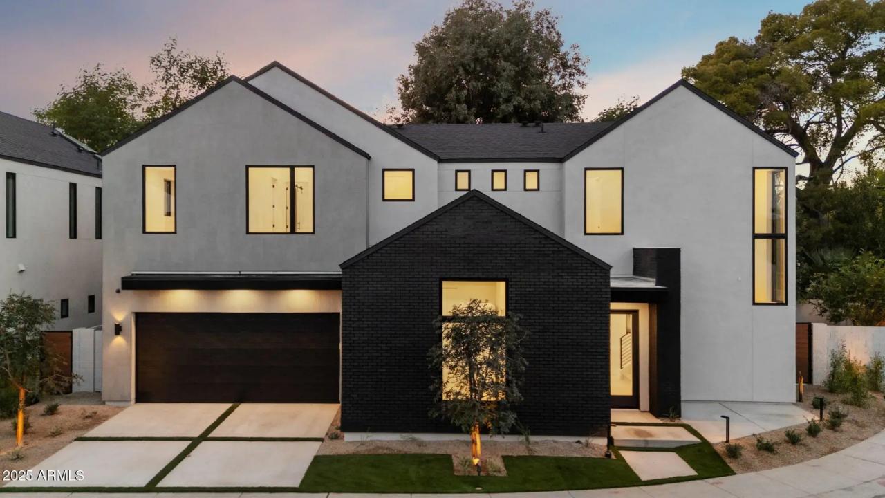 Real Estate Picture 4