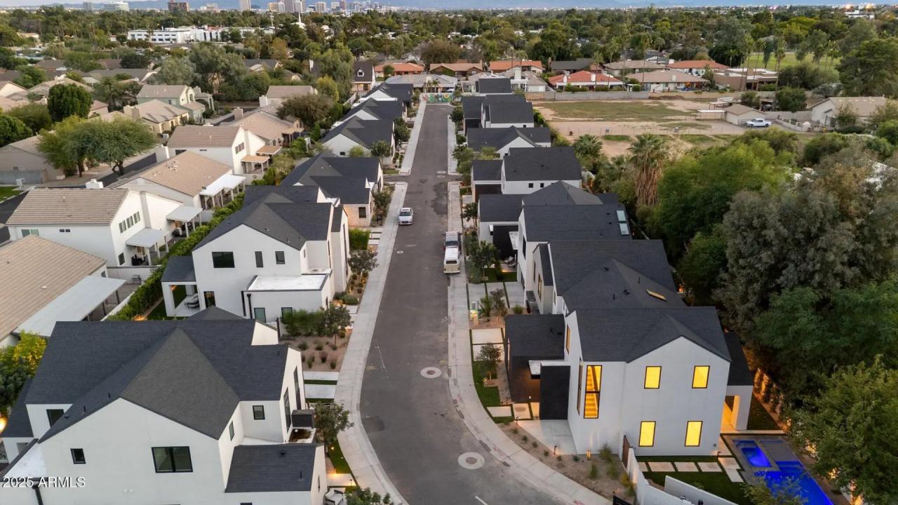 Real Estate Picture 45