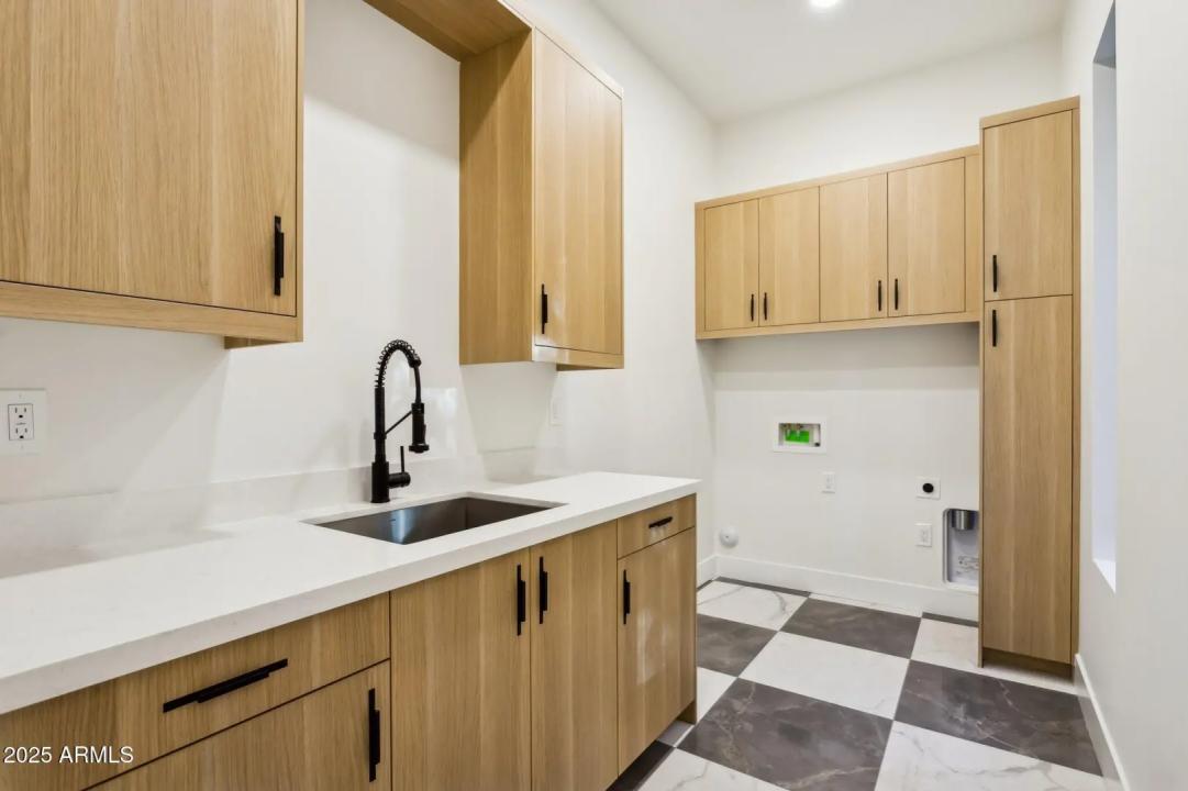 Real Estate Picture 34