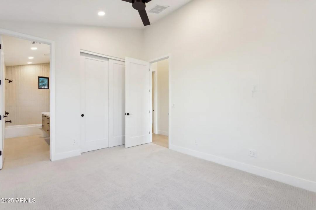 Real Estate Picture 18