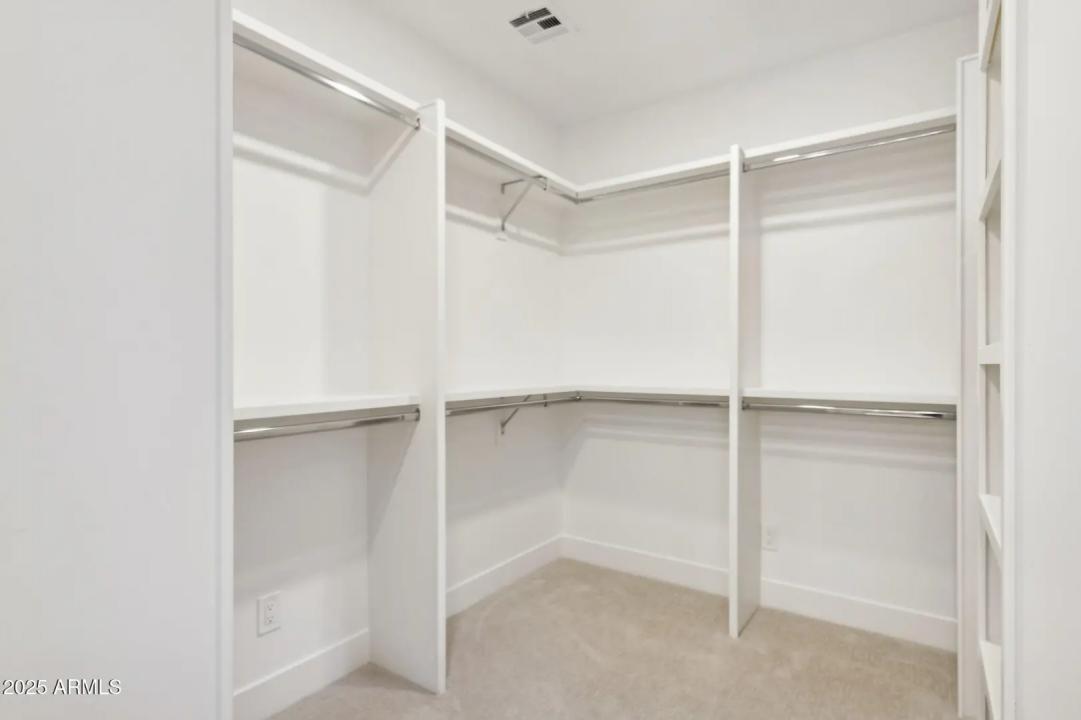 Real Estate Picture 26