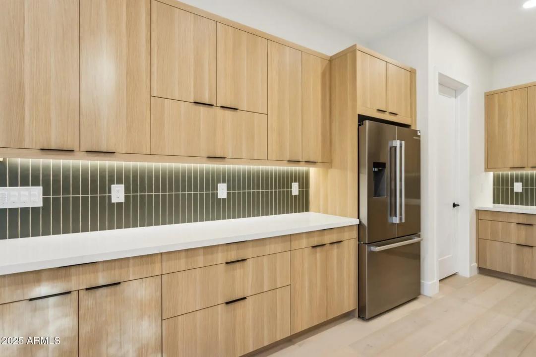 Real Estate Picture 10