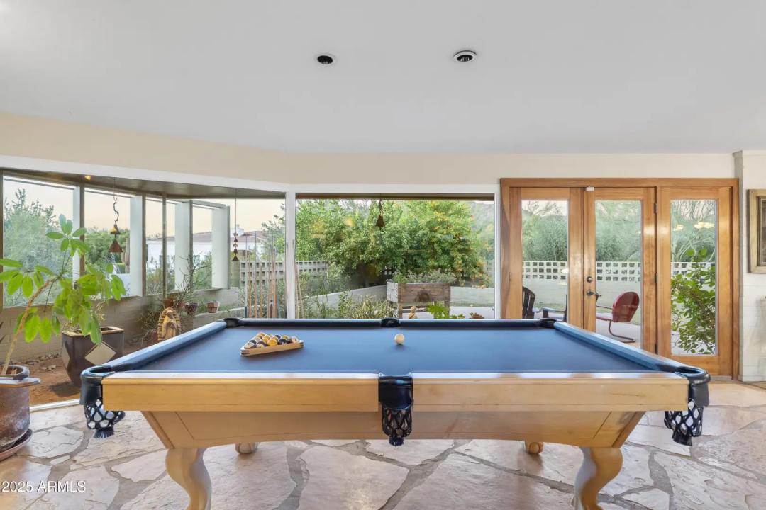 Real Estate Picture 23