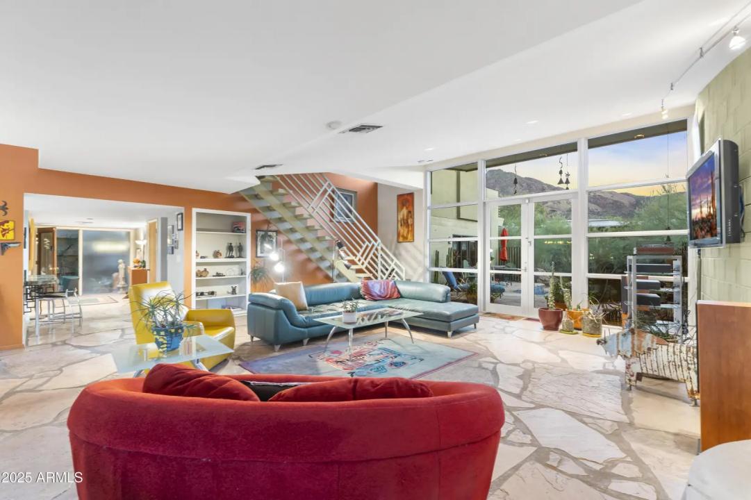 Real Estate Picture 21