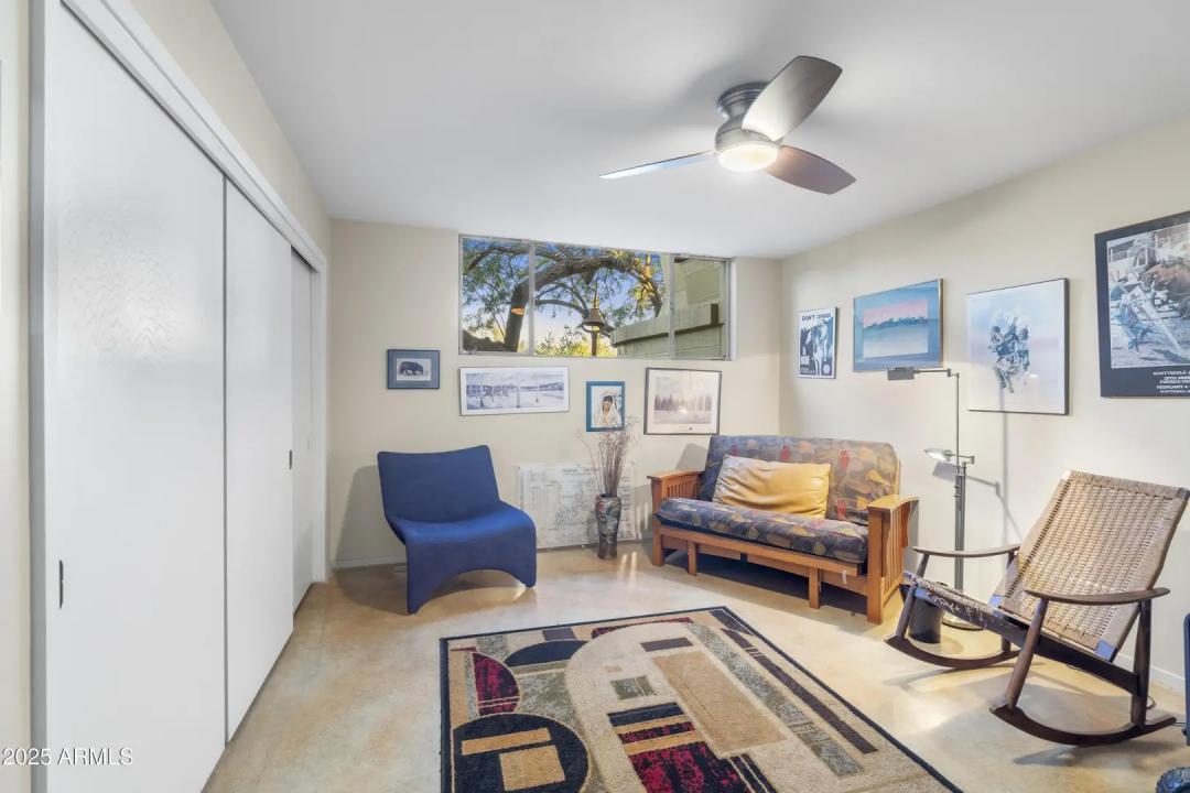 Real Estate Picture 43