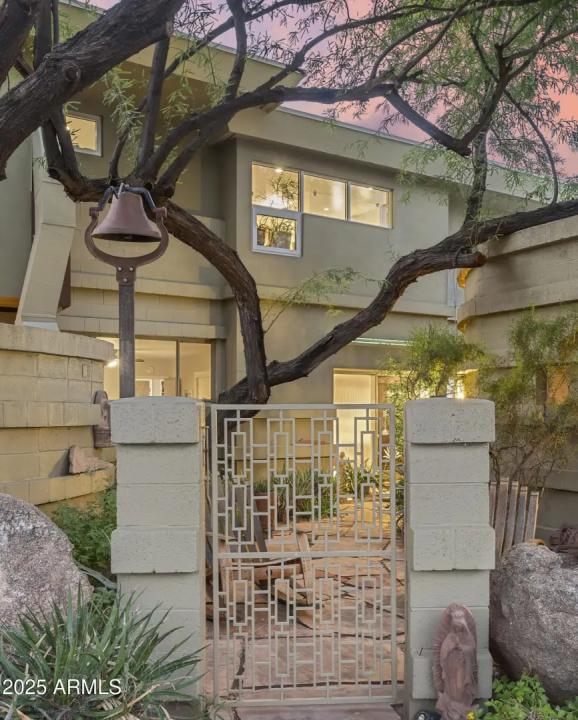 Real Estate Picture 11