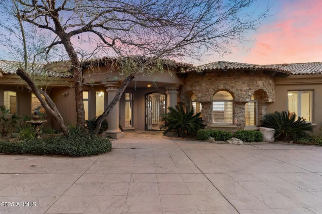 Real Estate Picture 5