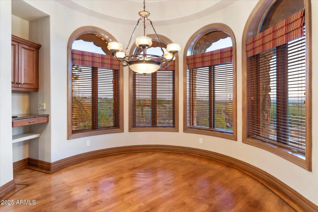 Real Estate Picture 19