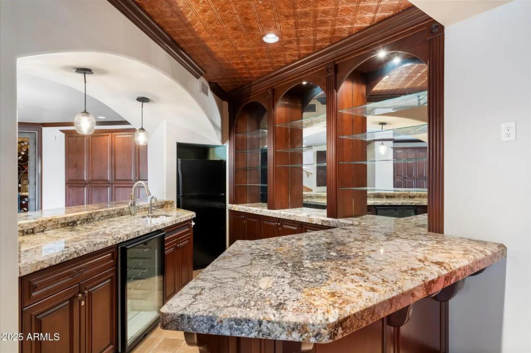 Real Estate Picture 25