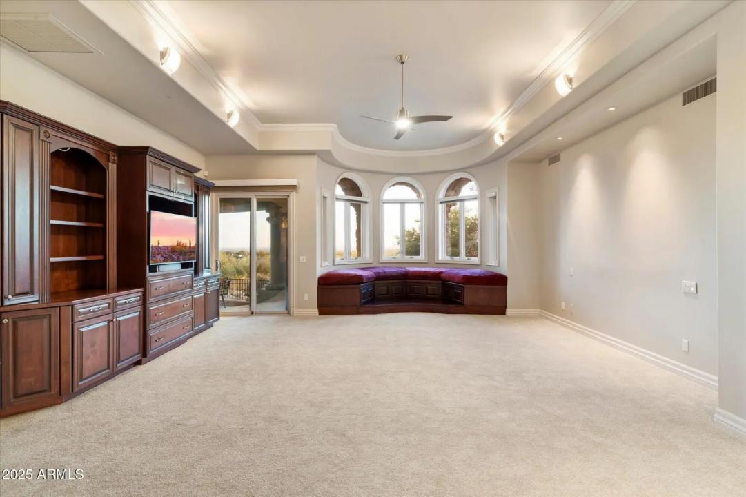 Real Estate Picture 28