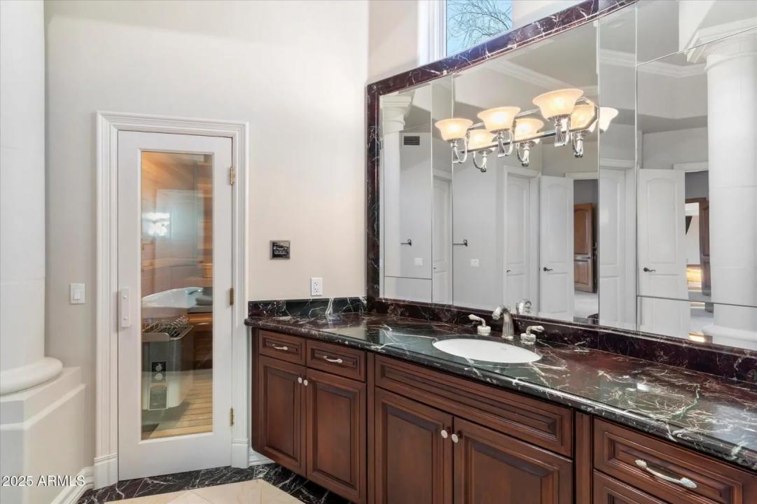 Real Estate Picture 32