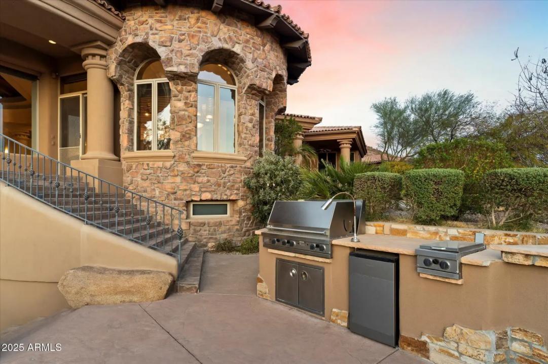 Real Estate Picture 40