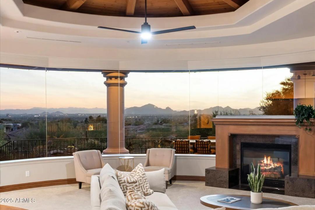 Real Estate Picture 8