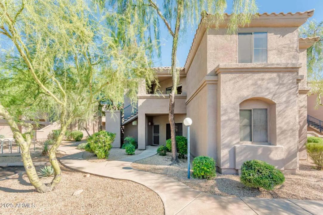 Real Estate Picture 7