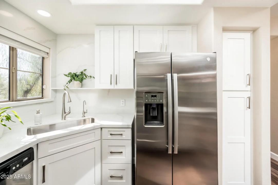 Real Estate Picture 29