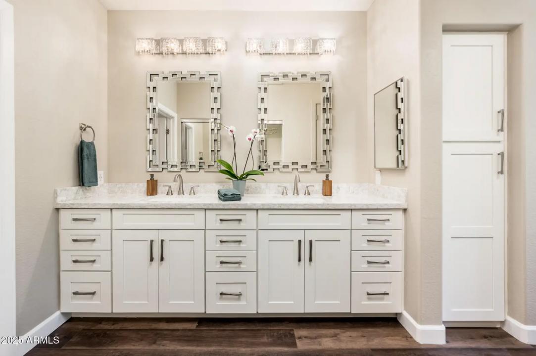 Real Estate Picture 33