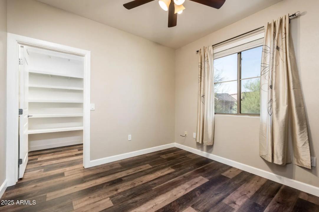 Real Estate Picture 39