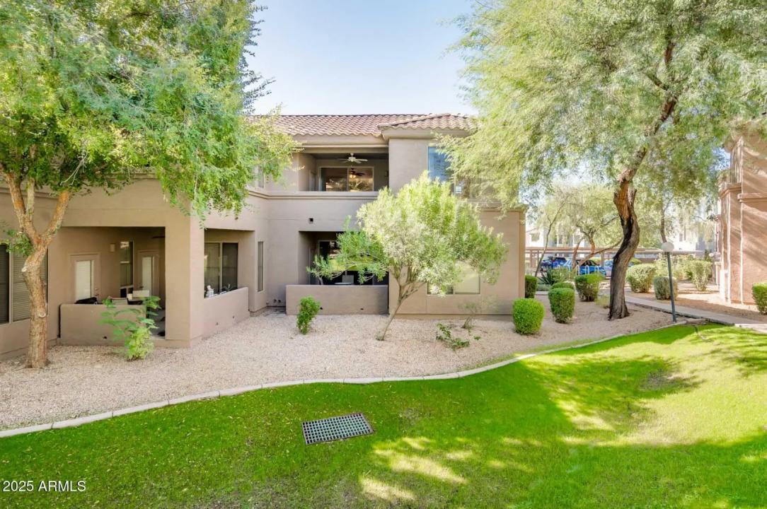 Real Estate Picture 24