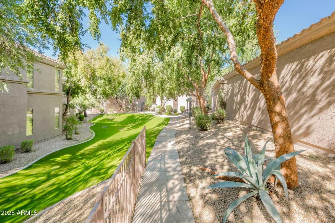 Real Estate Picture 48