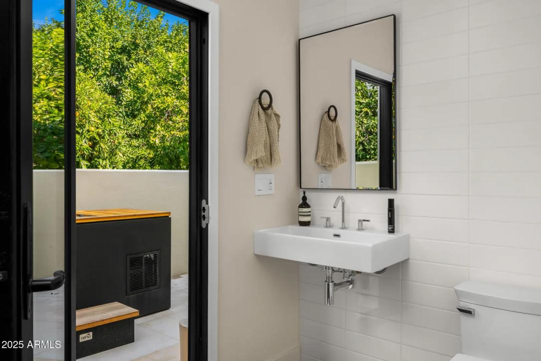 Real Estate Picture 45