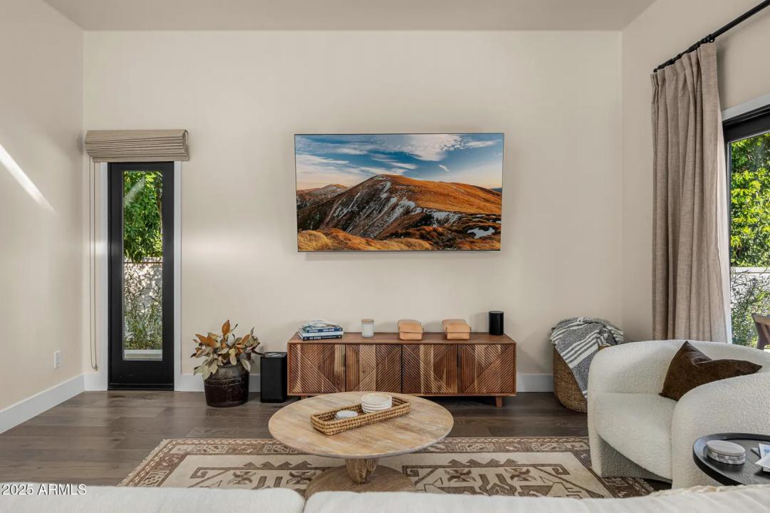 Real Estate Picture 37