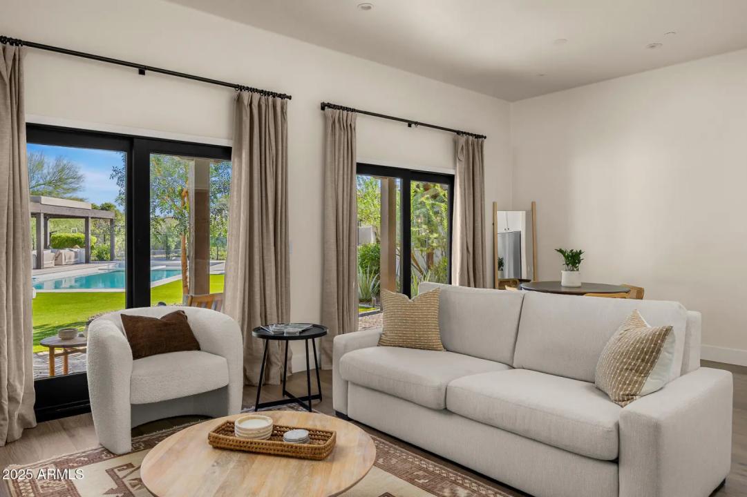 Real Estate Picture 39