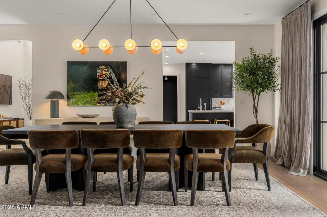 Real Estate Picture 23