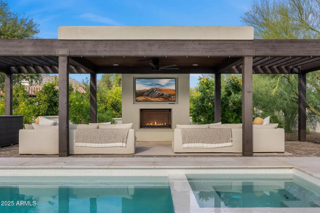 Real Estate Picture 35