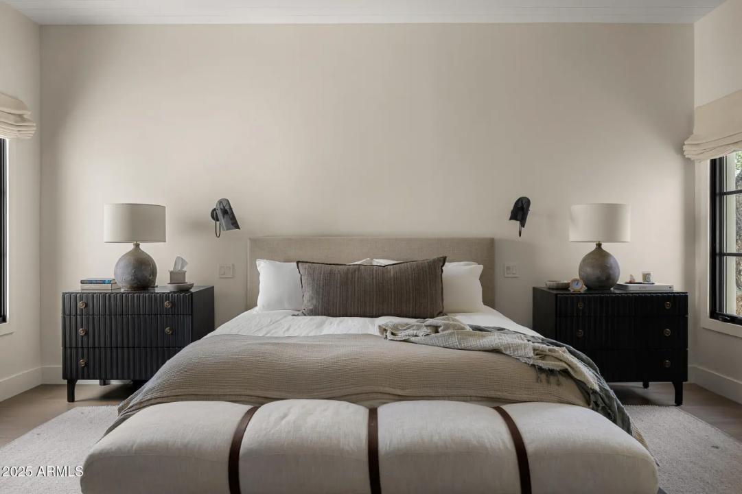 Real Estate Picture 9