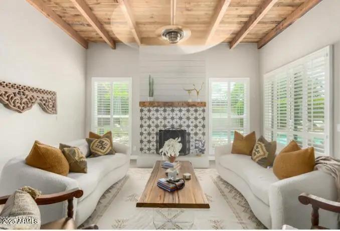 Real Estate Picture 11