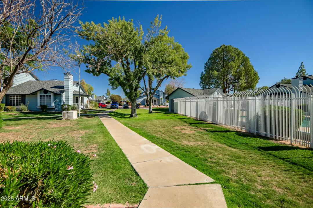 Real Estate Picture 28