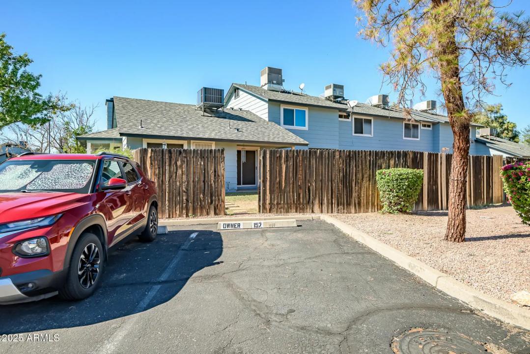 Real Estate Picture 29