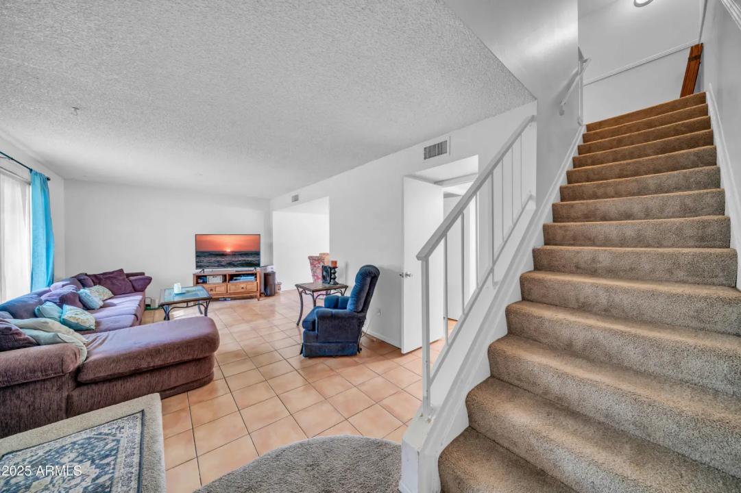 Real Estate Picture 13