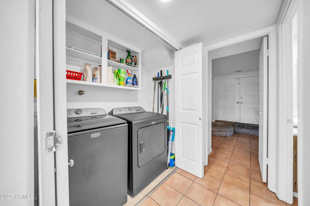 Real Estate Picture 7