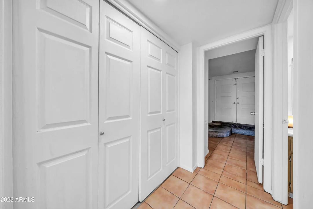 Real Estate Picture 25