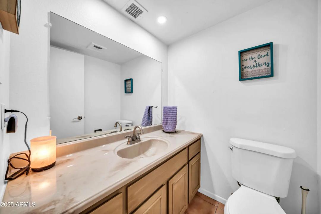 Real Estate Picture 19