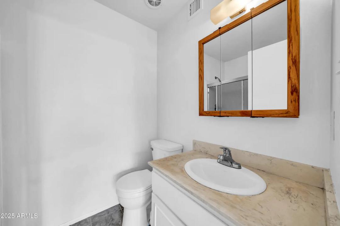 Real Estate Picture 26