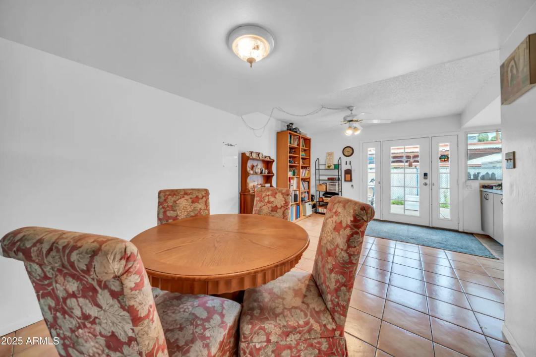 Real Estate Picture 11