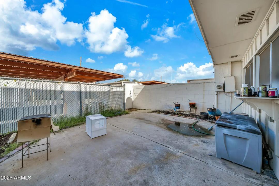 Real Estate Picture 28