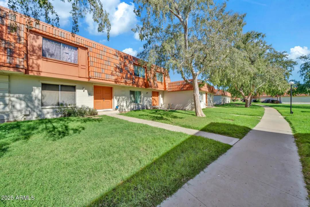 Real Estate Picture 34